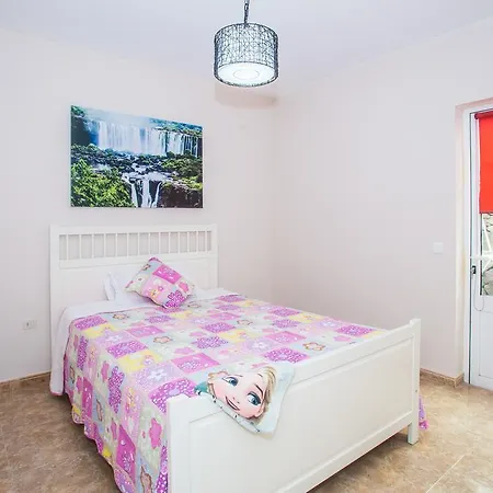 Apartament Claudia Beach *